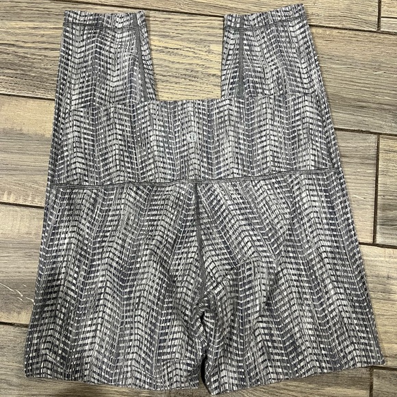 Lululemon Athletica Gray Patterned Leggings Size 10 Perfect Condition - Picture 2 of 4